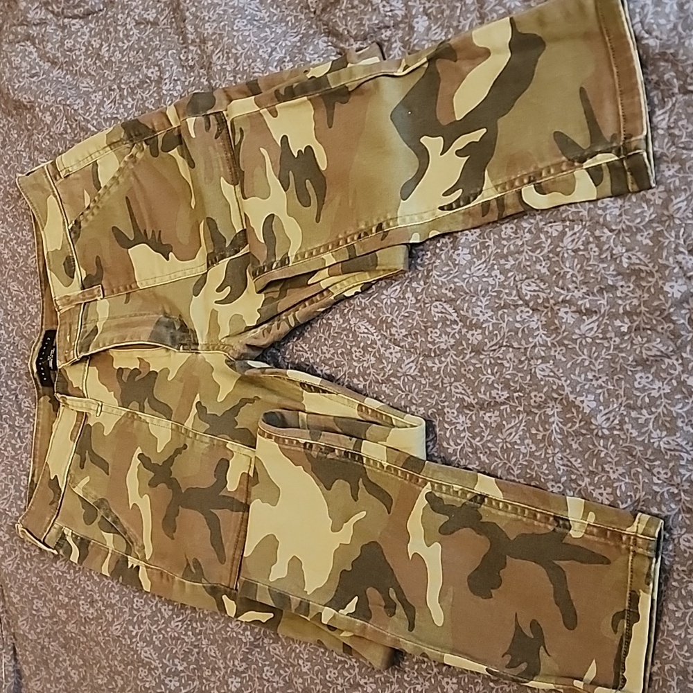 Sanctuary Camouflage Cargo Pants